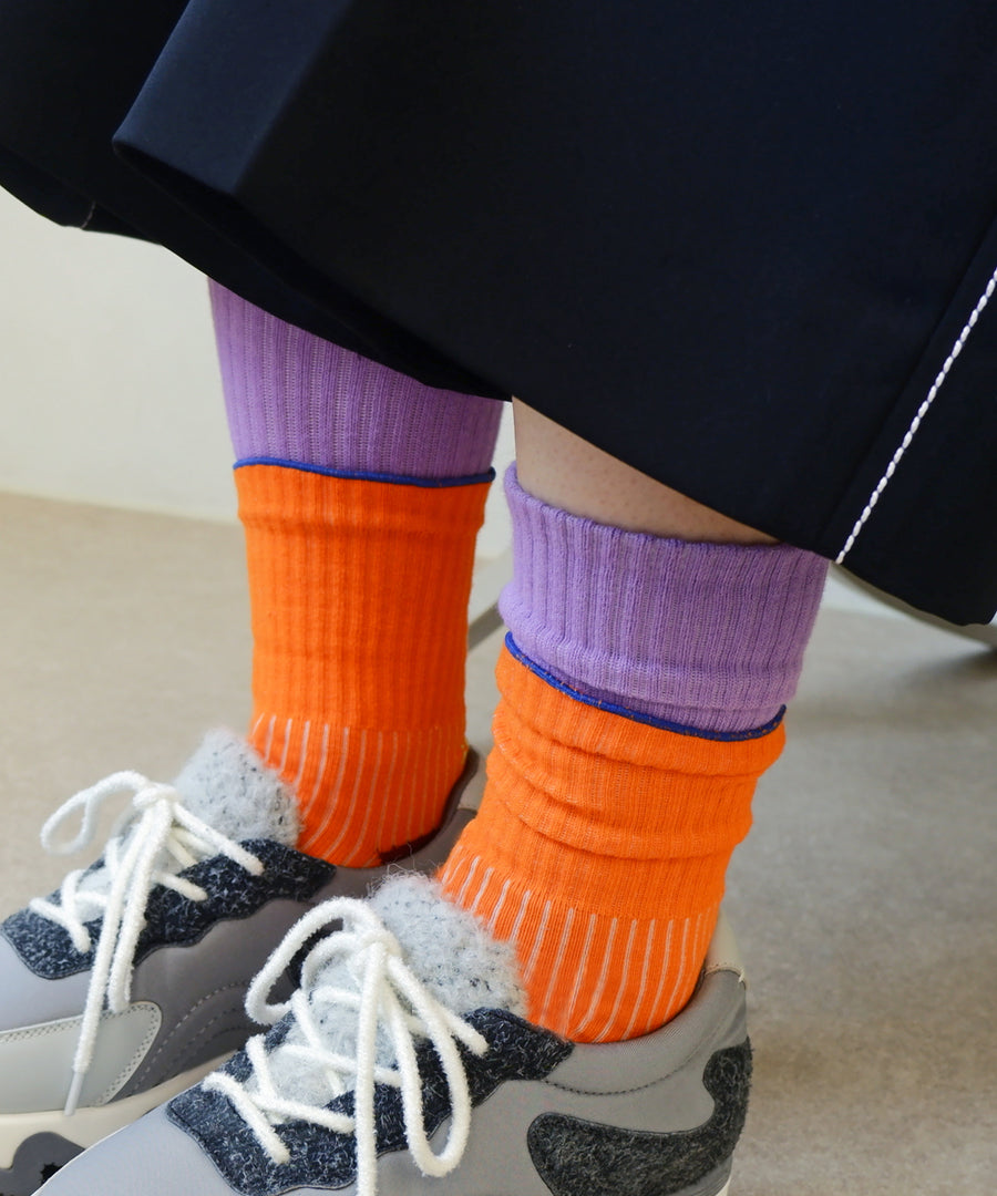 DOUBLE DECK Carrot Socks worn by a model with ERB Concrete Lace Up Sneaker