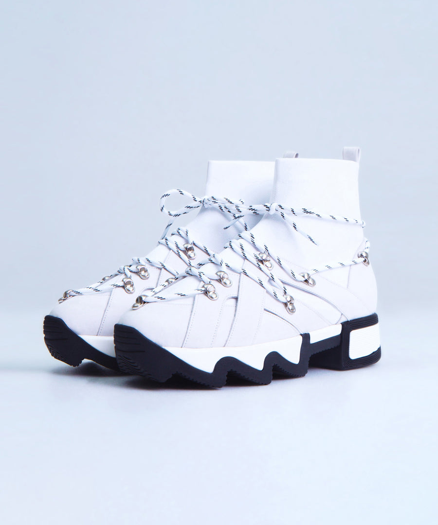 iRi White ROY Eyelet Lace up Sneaker